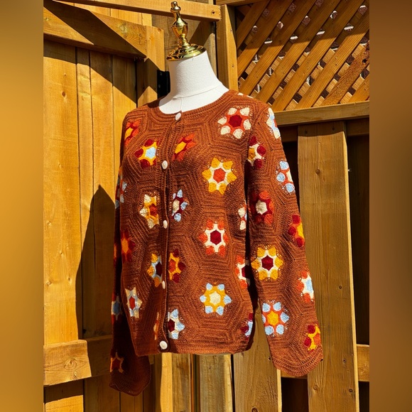 🆕 FARM Rio 🧿 NWOT Brown Crochet Knit Patchwork Button Up Cardigan, Sz L - Picture 9 of 16